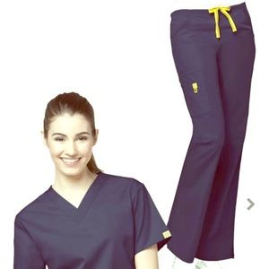 Wonder wink navy blue scrubs